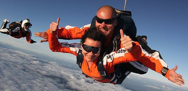 skok w tandemie w Hiszpanii, Sevilla, Andaluzza, kurs spadochronowy AFF w Hiszpanii, Skydive Atmosfera, USPA TANDEM w Hiszpanii